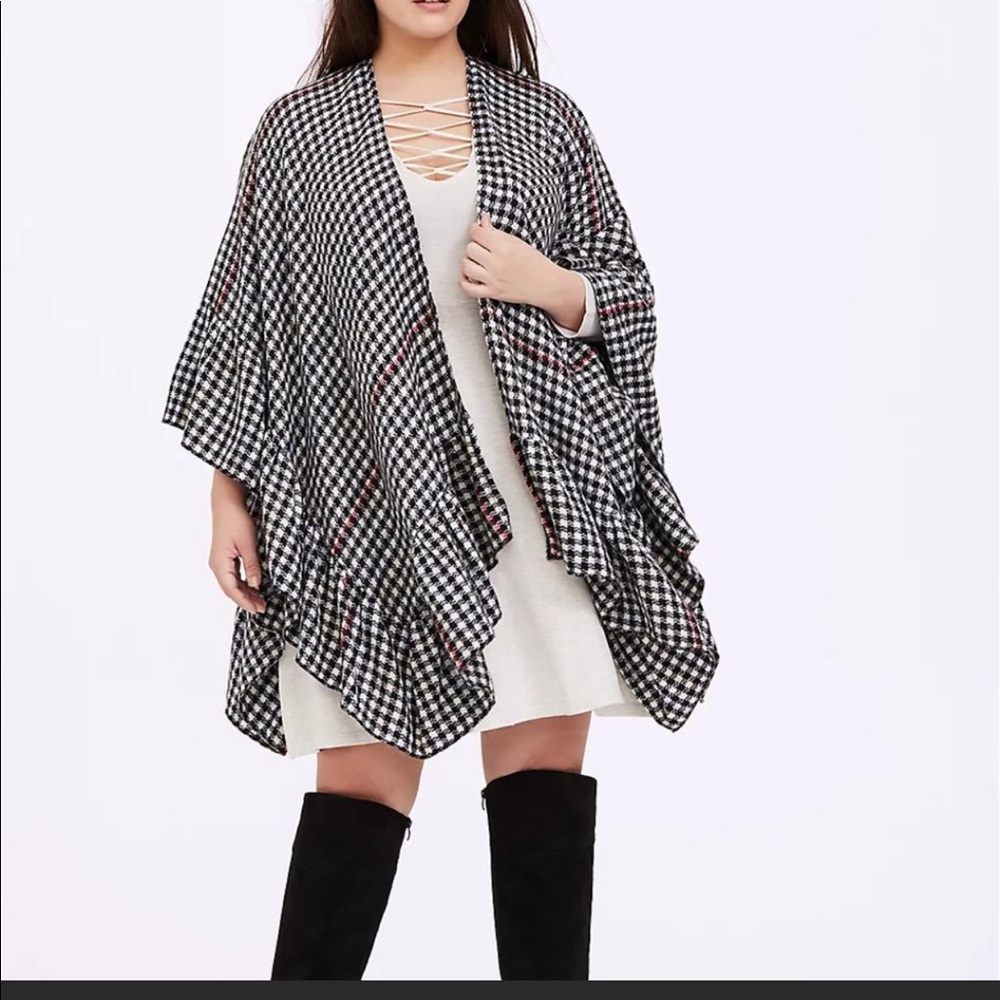 Torrid BLACK GINGHAM RUFFLE RUANA CAPE